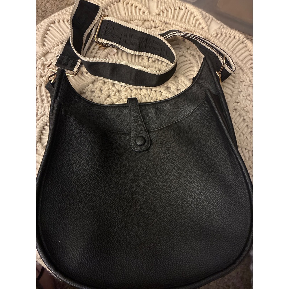Ah-dorned Black Vegan Leather Messenger Crossbody Bag with Geometric Guitar Stra